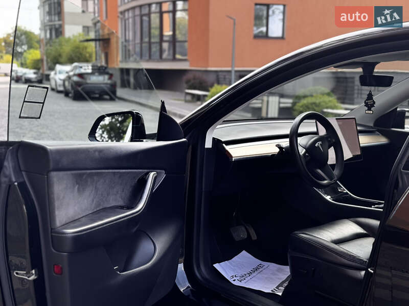 Внедорожник / Кроссовер Tesla Model Y 2020 в Ивано-Франковске