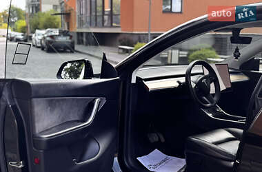 Внедорожник / Кроссовер Tesla Model Y 2020 в 