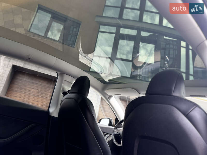 Внедорожник / Кроссовер Tesla Model Y 2020 в Ивано-Франковске