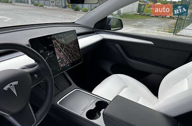 Внедорожник / Кроссовер Tesla Model Y 2023 в 