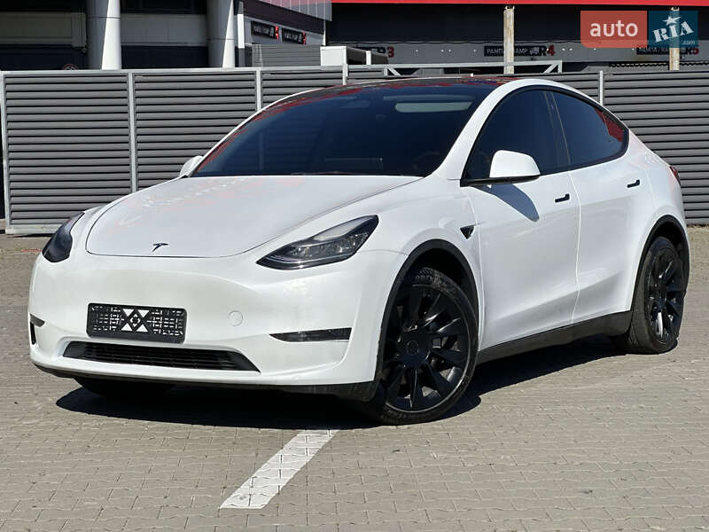 Позашляховик / Кросовер Tesla Model Y 2023 в Києві