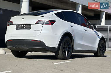 Позашляховик / Кросовер Tesla Model Y 2023 в 