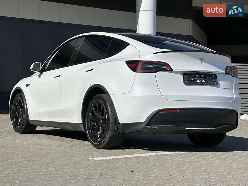 Позашляховик / Кросовер Tesla Model Y 2023 в Києві