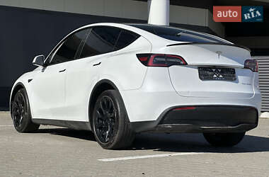 Позашляховик / Кросовер Tesla Model Y 2023 в 