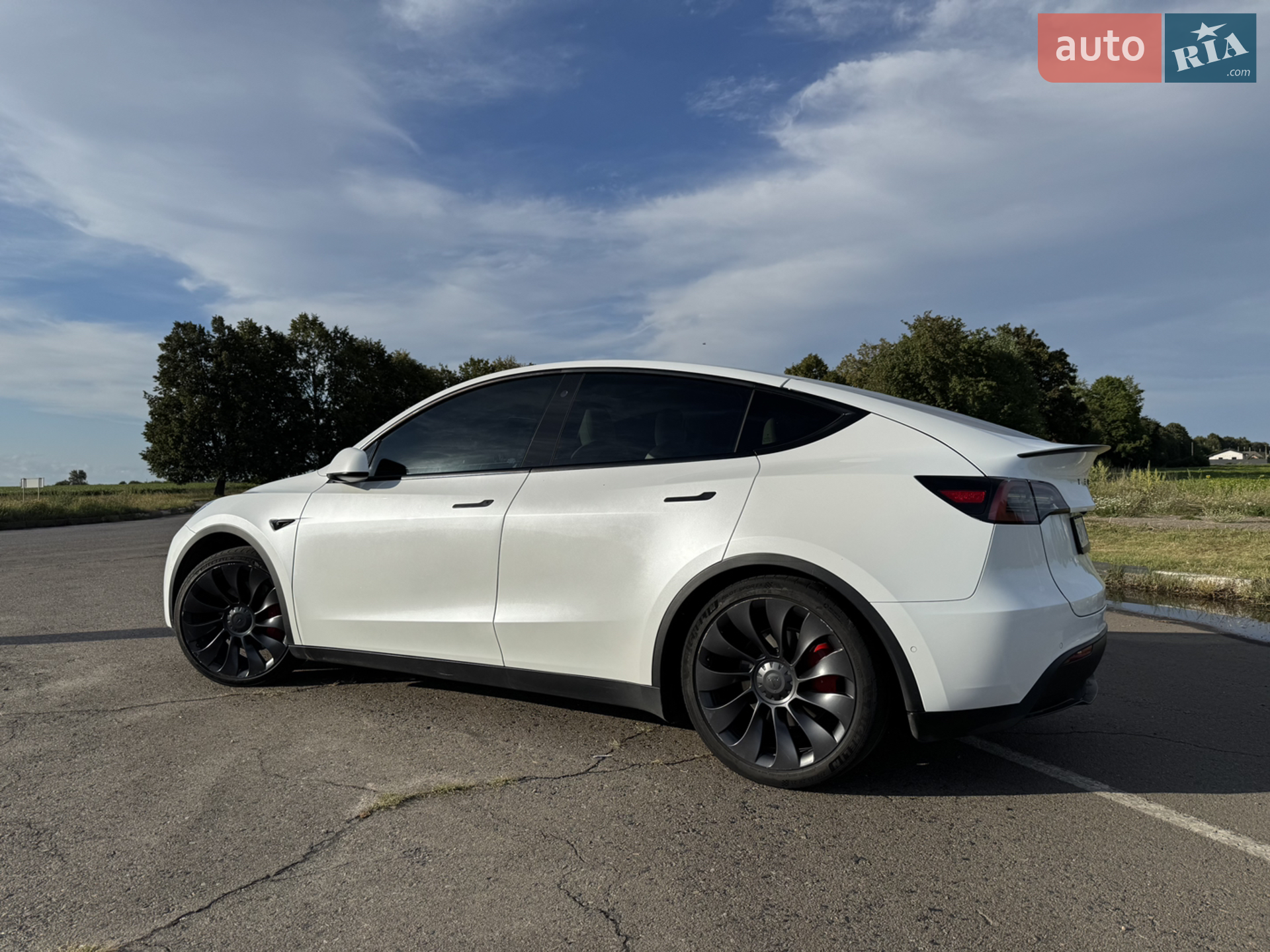 2022 Tesla Model Y - мініатюра 3
