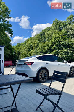 Позашляховик / Кросовер Tesla Model Y 2022 в 