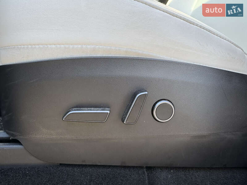 Позашляховик / Кросовер Tesla Model Y 2022 в Сумах фото 32 Позашляховик / Кросовер Tesla Model Y 2022 в Сумах