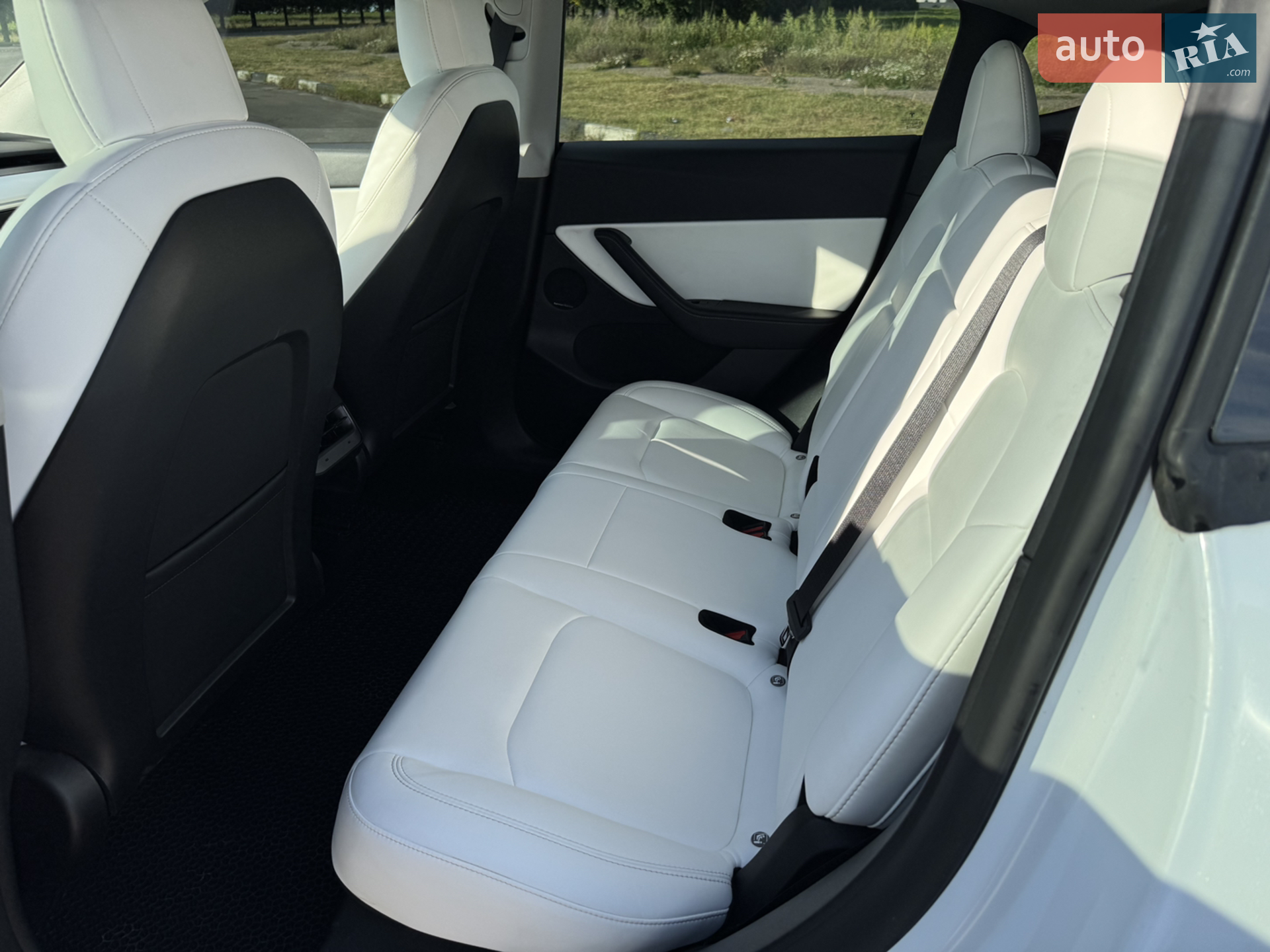 2022 Tesla Model Y - мініатюра 51