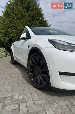 Внедорожник / Кроссовер Tesla Model Y 2020 в 