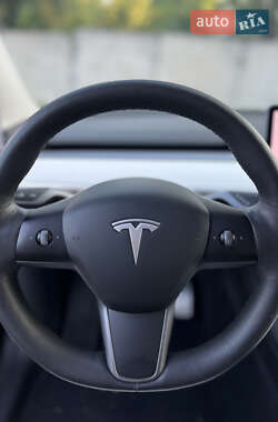 Внедорожник / Кроссовер Tesla Model Y 2021 в 