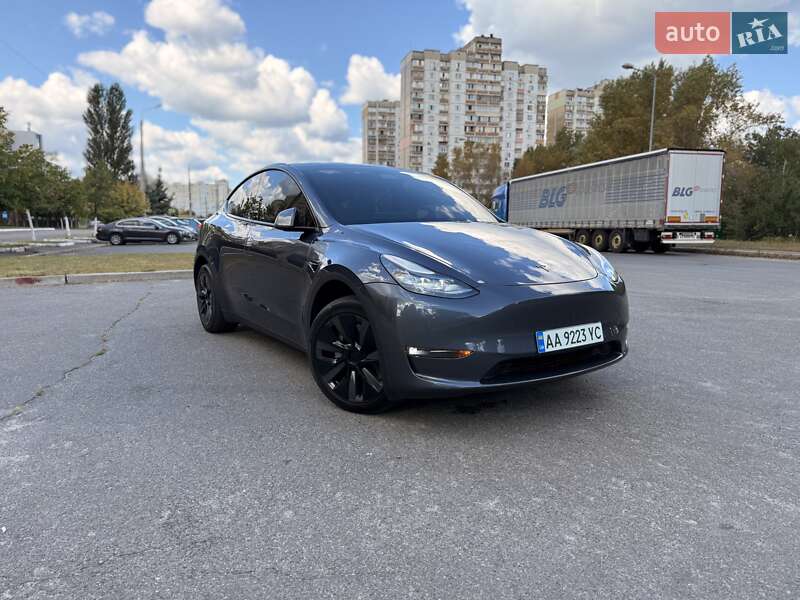 Позашляховик / Кросовер Tesla Model Y 2023 в Києві фото 3 Позашляховик / Кросовер Tesla Model Y 2023 в Києві