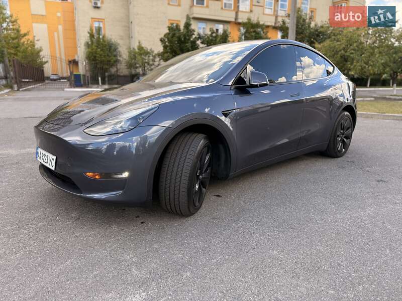Позашляховик / Кросовер Tesla Model Y 2023 в Києві фото 7 Позашляховик / Кросовер Tesla Model Y 2023 в Києві