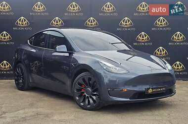 Внедорожник / Кроссовер Tesla Model Y 2021 в Киеве