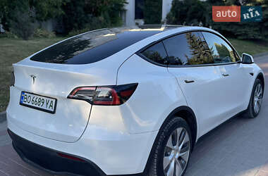 Внедорожник / Кроссовер Tesla Model Y 2023 в 