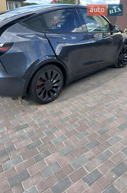 Внедорожник / Кроссовер Tesla Model Y 2022 в 