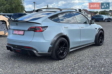 Позашляховик / Кросовер Tesla Model Y 2021 в 
