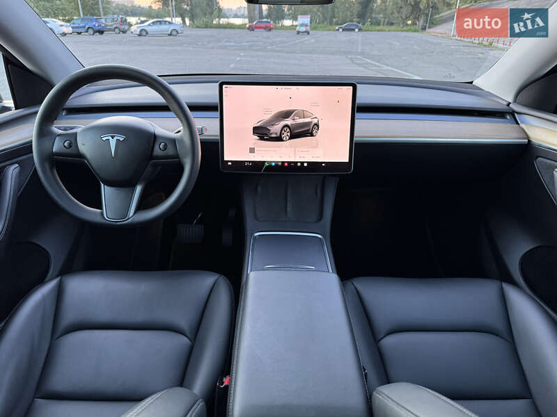 Внедорожник / Кроссовер Tesla Model Y 2023 в Киеве