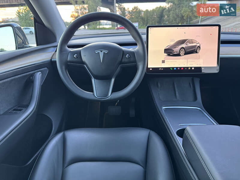 Внедорожник / Кроссовер Tesla Model Y 2023 в Киеве