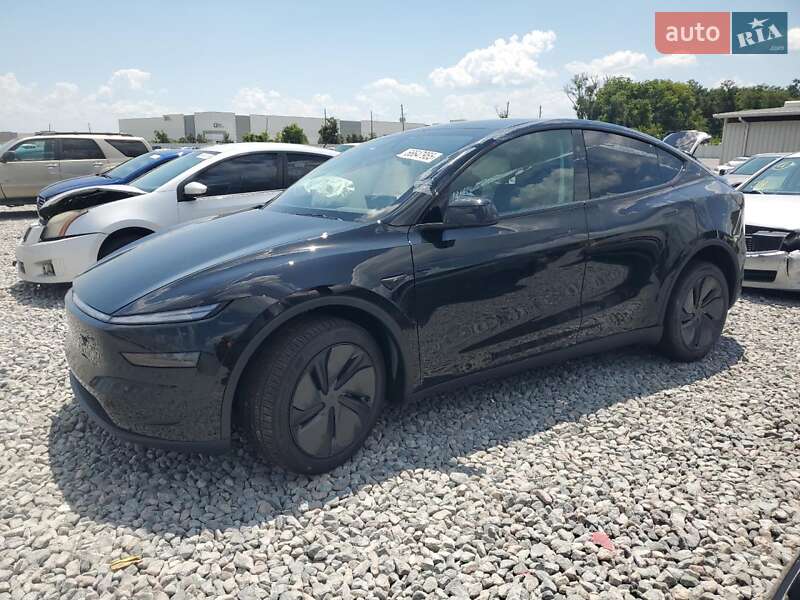 Tesla Model Y 2025
