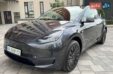 Внедорожник / Кроссовер Tesla Model Y 2025 в Киеве