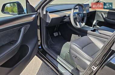 Внедорожник / Кроссовер Tesla Model Y 2023 в 
