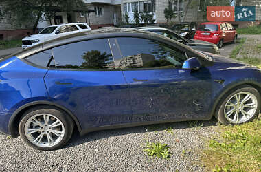 Внедорожник / Кроссовер Tesla Model Y 2020 в Львове