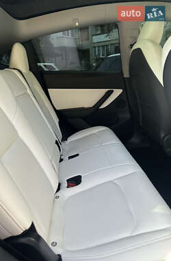 Внедорожник / Кроссовер Tesla Model Y 2020 в 