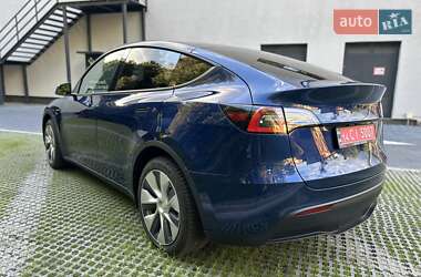 Внедорожник / Кроссовер Tesla Model Y 2021 в 