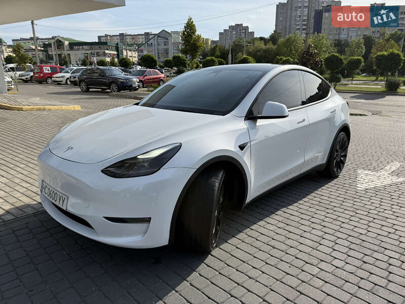 Внедорожник / Кроссовер Tesla Model Y 2023 в 