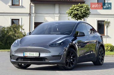 Внедорожник / Кроссовер Tesla Model Y 2023 в Львове