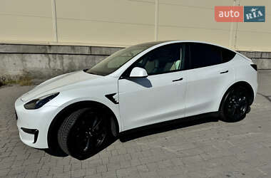 Внедорожник / Кроссовер Tesla Model Y 2021 в 