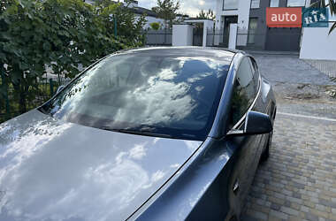 Внедорожник / Кроссовер Tesla Model Y 2024 в 