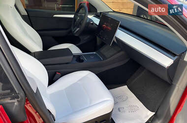 Позашляховик / Кросовер Tesla Model Y 2023 в 