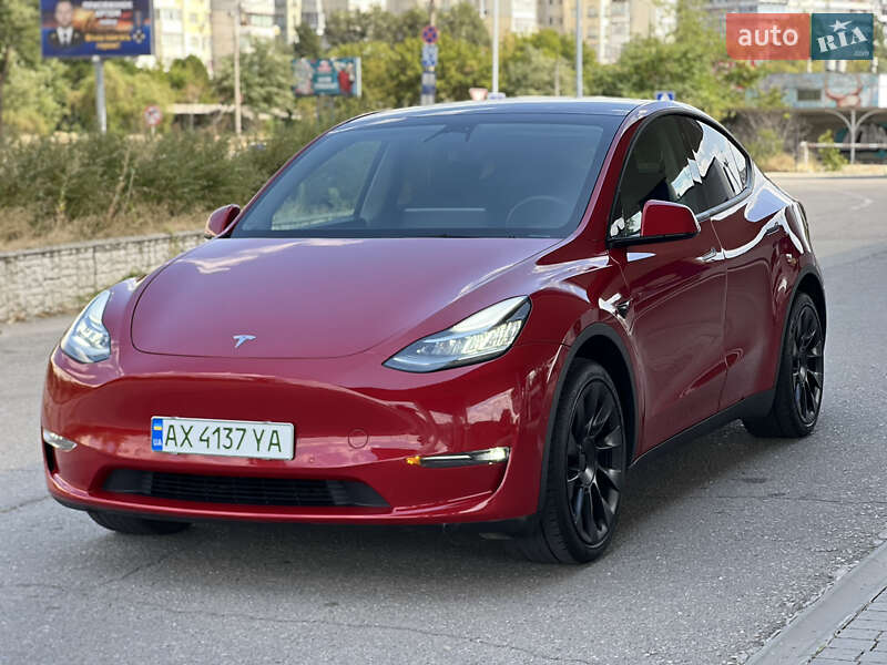 Позашляховик / Кросовер Tesla Model Y 2022 в 