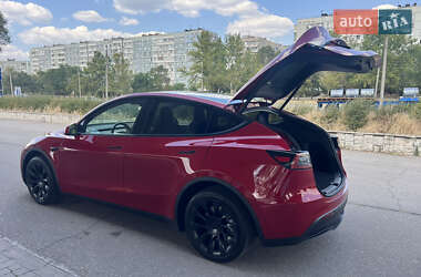 Позашляховик / Кросовер Tesla Model Y 2022 в 