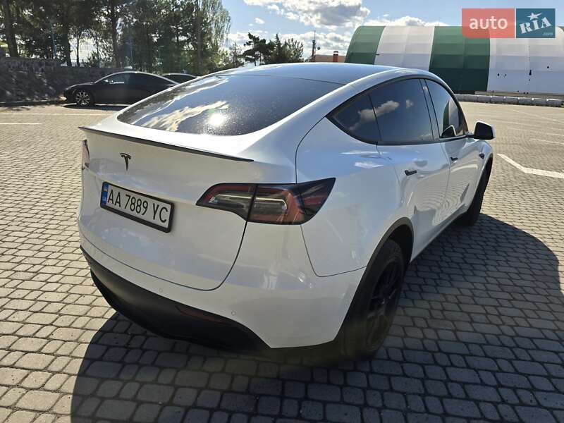 Внедорожник / Кроссовер Tesla Model Y 2021 в Ужгороде