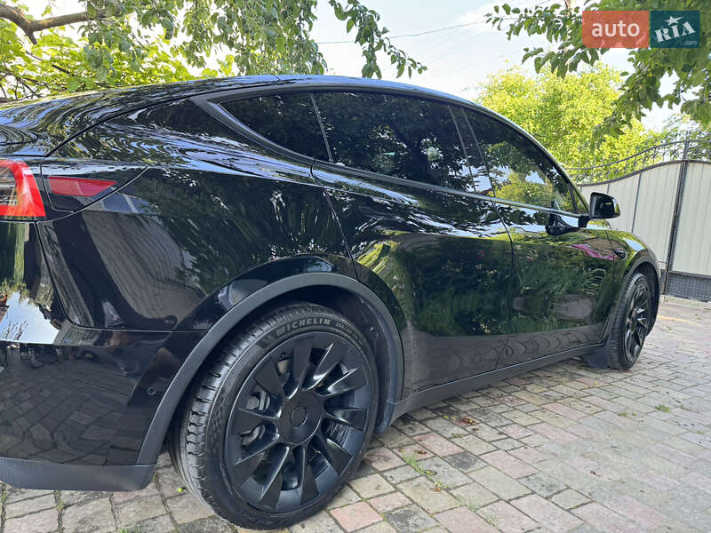 Позашляховик / Кросовер Tesla Model Y 2021 в Тернополі
