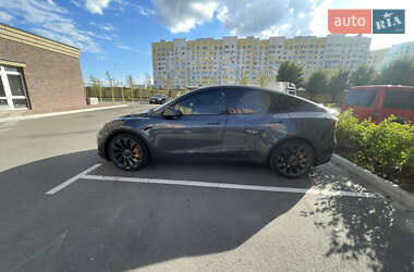 Внедорожник / Кроссовер Tesla Model Y 2022 в 