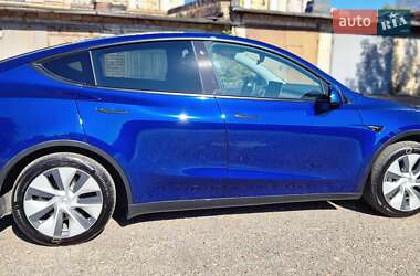 Внедорожник / Кроссовер Tesla Model Y 2021 в 