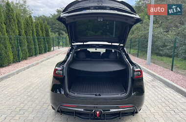 Внедорожник / Кроссовер Tesla Model Y 2023 в 