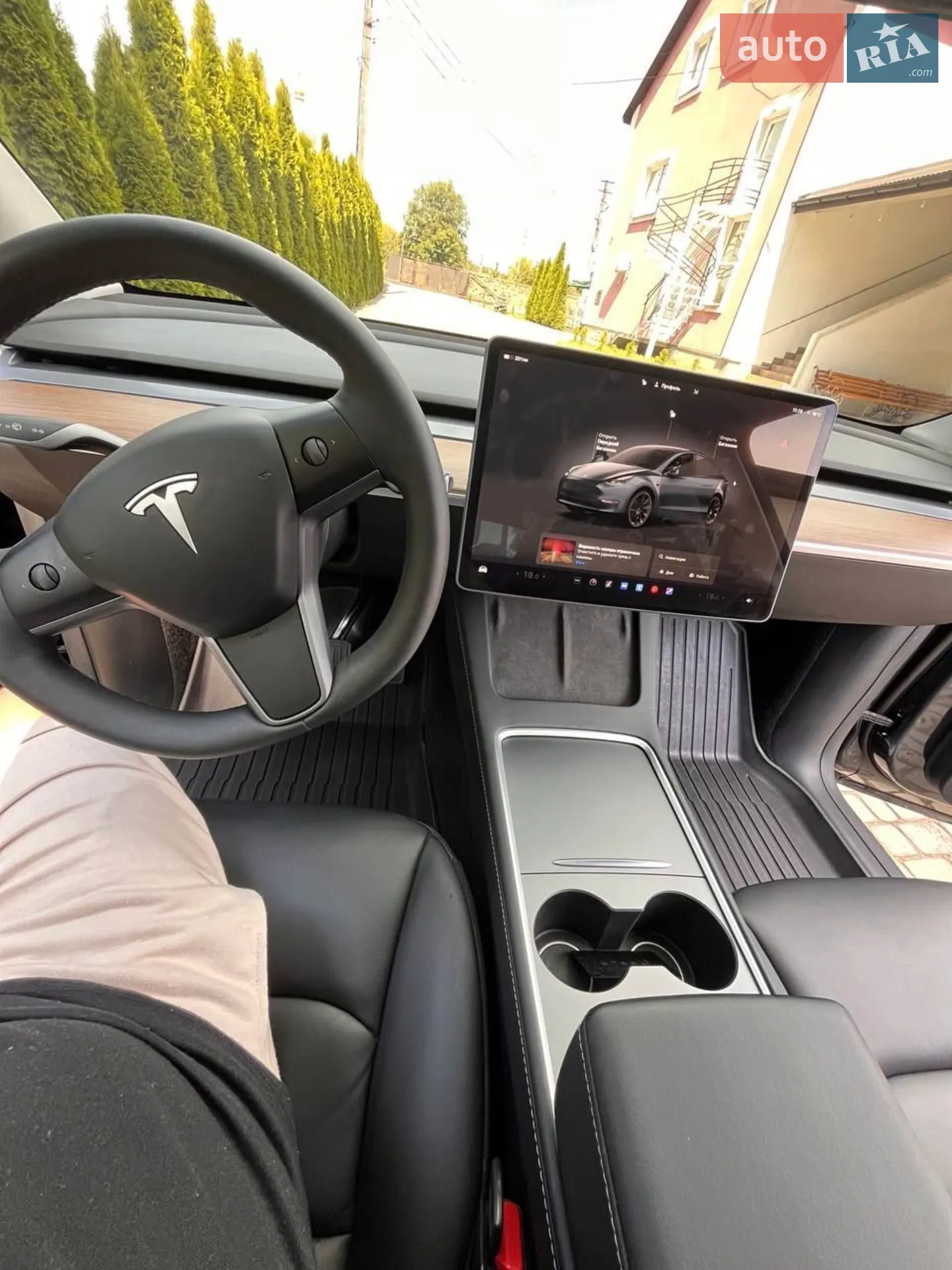 2024 Tesla Model Y - мініатюра 4