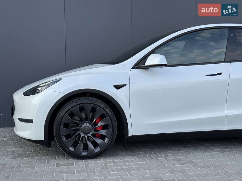 Позашляховик / Кросовер Tesla Model Y 2022 в Луцьку
