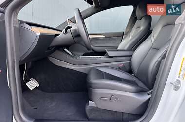 Внедорожник / Кроссовер Tesla Model Y 2022 в 