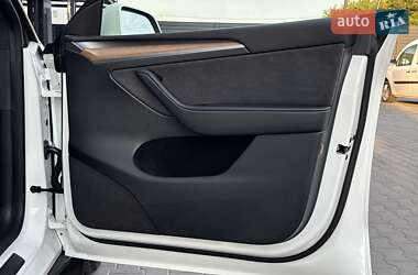 Внедорожник / Кроссовер Tesla Model Y 2022 в 