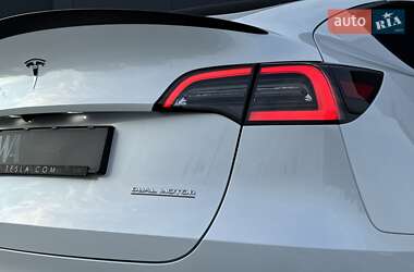 Внедорожник / Кроссовер Tesla Model Y 2022 в 