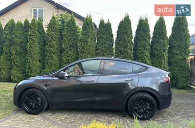 Внедорожник / Кроссовер Tesla Model Y 2024 в 