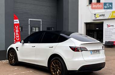 Позашляховик / Кросовер Tesla Model Y 2023 в 