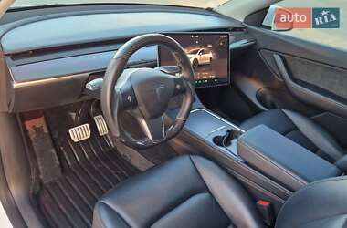 Позашляховик / Кросовер Tesla Model Y 2022 в 