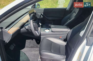 Внедорожник / Кроссовер Tesla Model Y 2021 в 