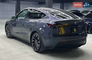 Внедорожник / Кроссовер Tesla Model Y 2023 в 